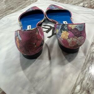 Manolo blahnik x opening ceremony floral flats. Sz 36.5.